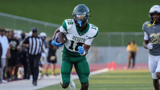 DeSoto vs South Oak Cliff September 9, 2023 Photo-Robbie Raketstraw01